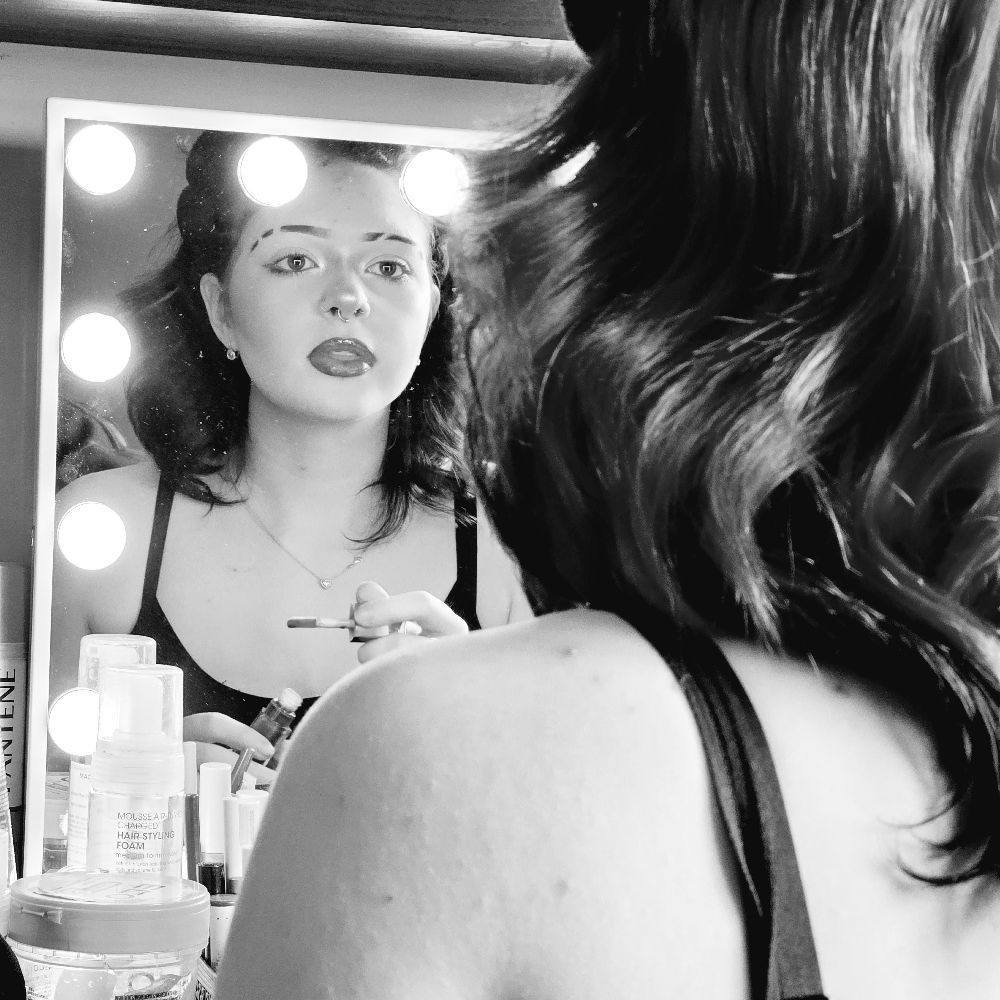 Meet your Posher, Nadine
